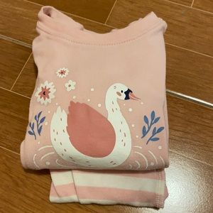 Old Navy long sleeve long pants 18-24m pjs